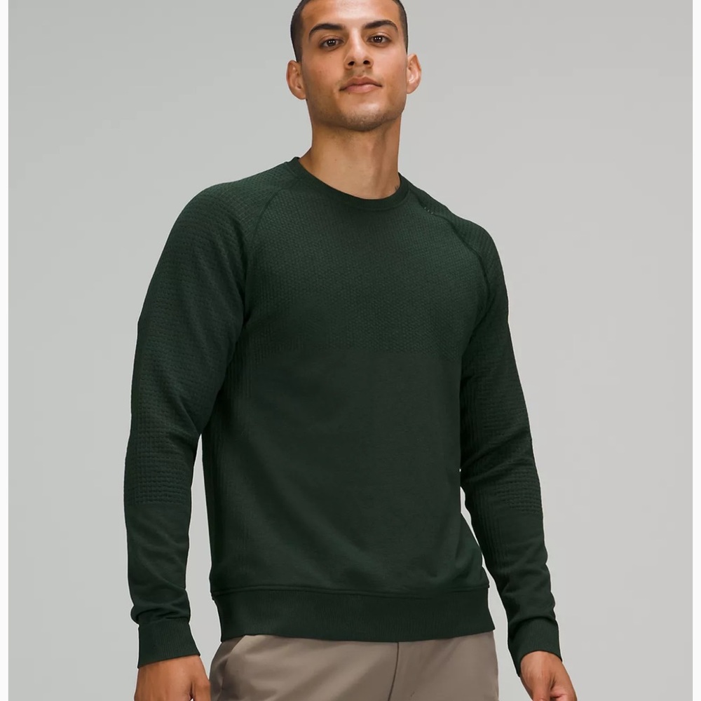Lululemon engineered warm long sleeve crew